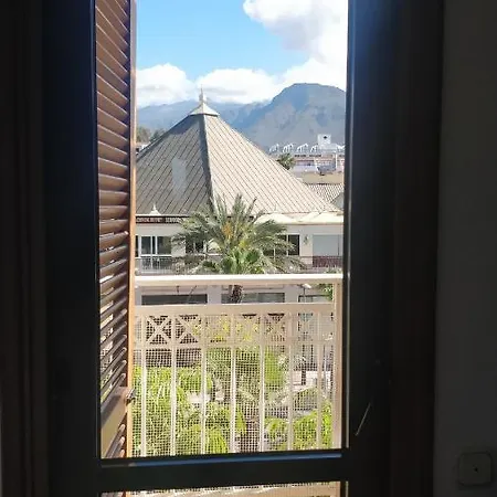 Seafront Golden Mile Americas Hard Rock * Arona (Tenerife)