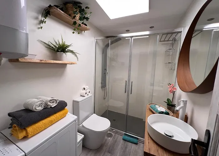 Seafront Golden Mile Americas